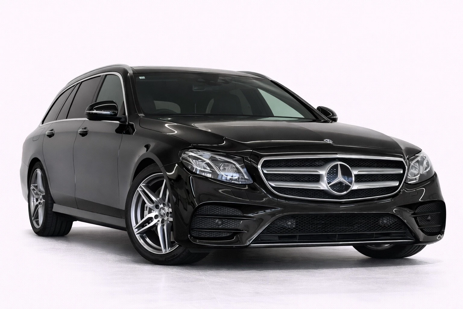 2019 Mercedes Benz E-CLASS STATIONWAGON E220D STATIONWAGON AVANTGARDE AMG LINE